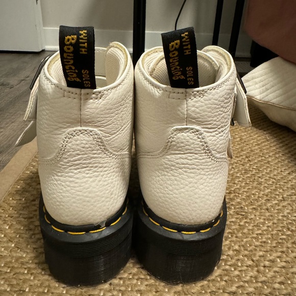 Doc martens - Picture 5 of 7